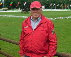 Vierspänner Bundestrainer Ewald Meier am Fahrplatz in Riesenbeck.